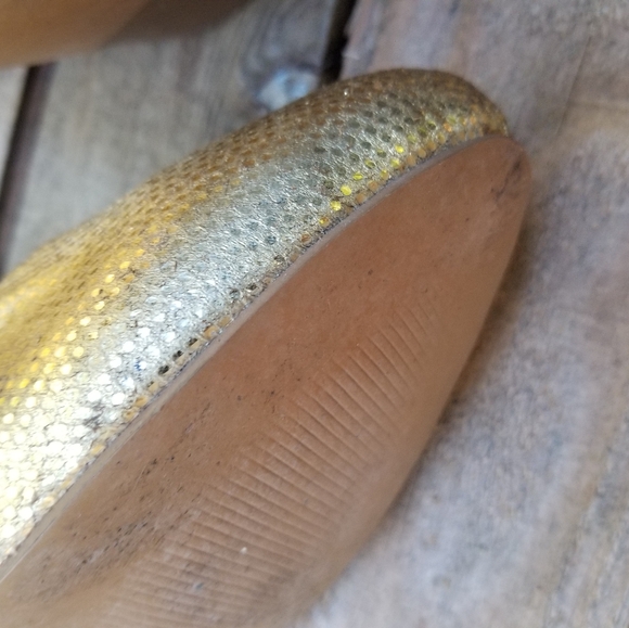 Size 9.5 Charlotte Russe Gold Metallic High Heels Pump Shoes Round Toe Ladies - Picture 6 of 12